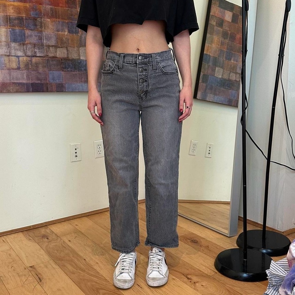 Universal Thread Women's Straight Leg Jeans in Gray